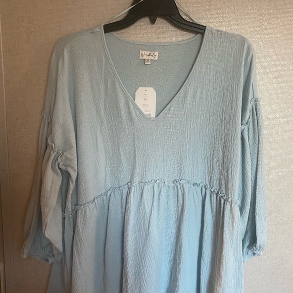 Wonderly Tops - Blue Top - NEW WITH TAGS